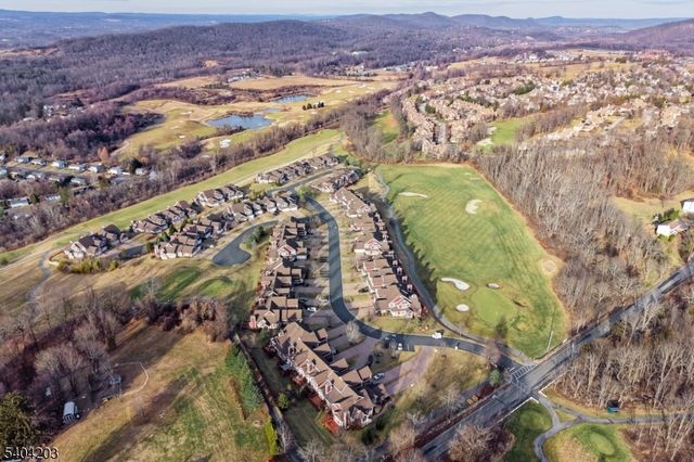 15 Turnberry Ln, Hardyston Twp., NJ 07419