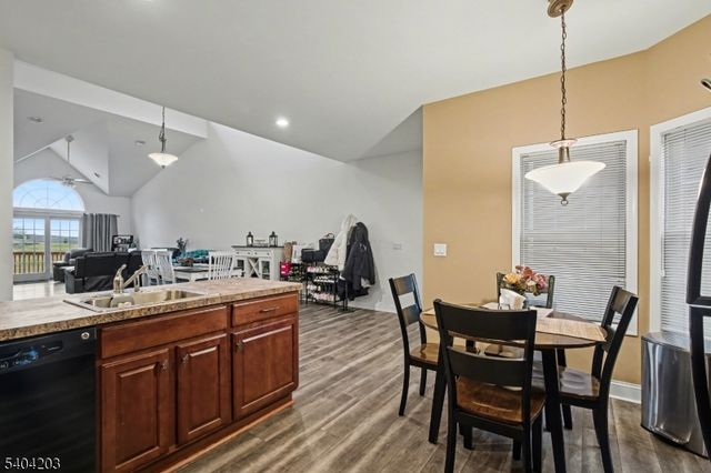 15 Turnberry Ln, Hardyston Twp., NJ 07419