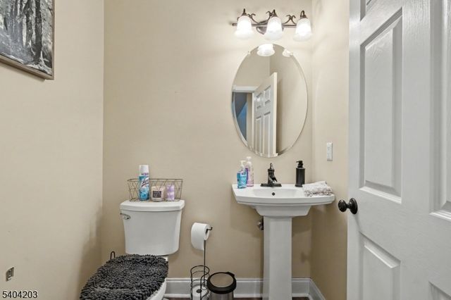 15 Turnberry Ln, Hardyston Twp., NJ 07419