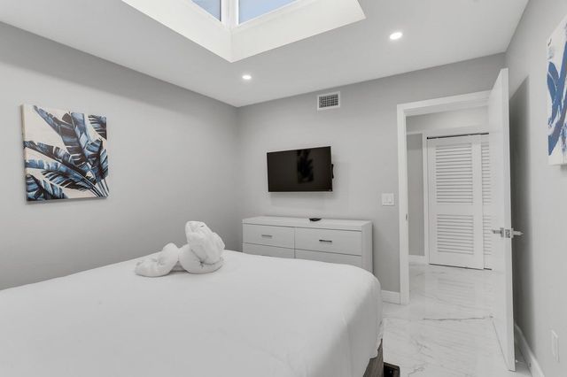 2019 NE 14th Court, Fort Lauderdale, FL 33304