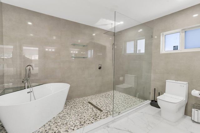 2019 NE 14th Court, Fort Lauderdale, FL 33304