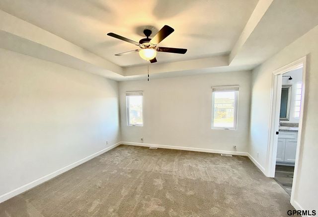 9225 S 177th Street, Omaha, NE 68136