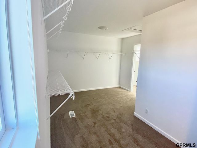 9225 S 177th Street, Omaha, NE 68136