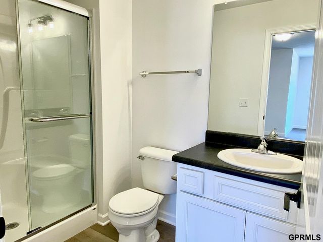 9225 S 177th Street, Omaha, NE 68136