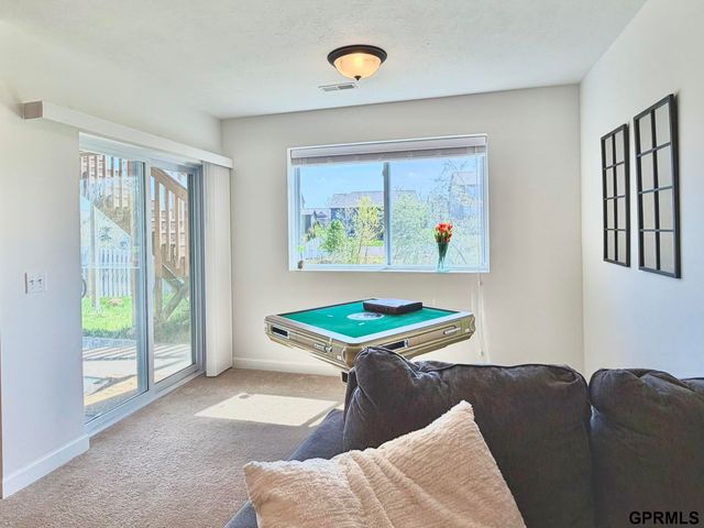 9225 S 177th Street, Omaha, NE 68136