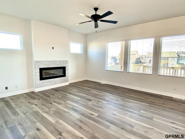 9225 S 177th Street, Omaha, NE 68136