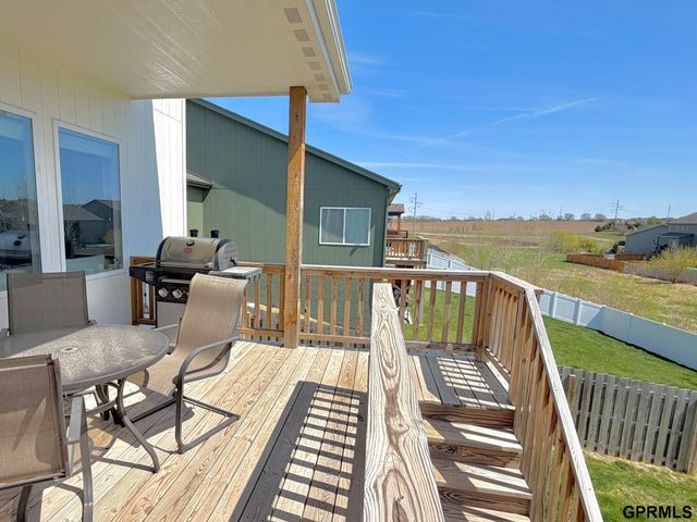 9225 S 177th Street, Omaha, NE 68136
