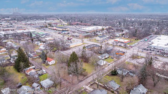 Vl Hillcrest St., Lansing, MI 48910