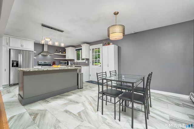 96 Lynn Drive, Meriden, CT 06451