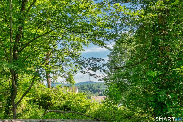 96 Lynn Drive, Meriden, CT 06451