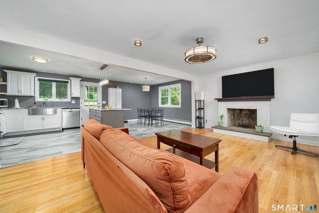 96 Lynn Drive, Meriden, CT 06451