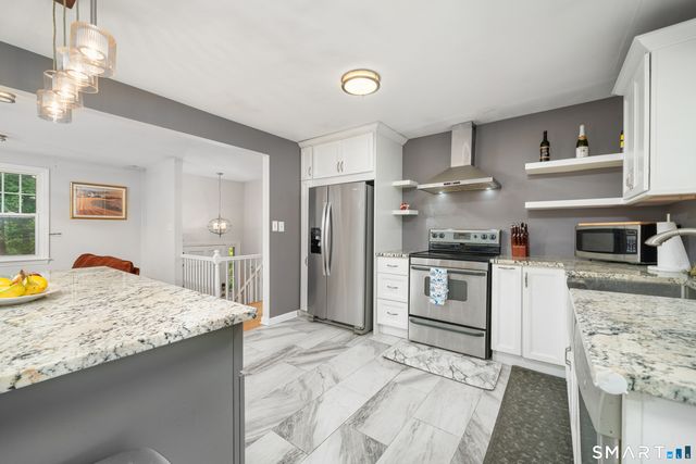 96 Lynn Drive, Meriden, CT 06451