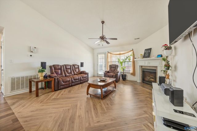 118 Roxberry Drive, Harvest, AL 35749