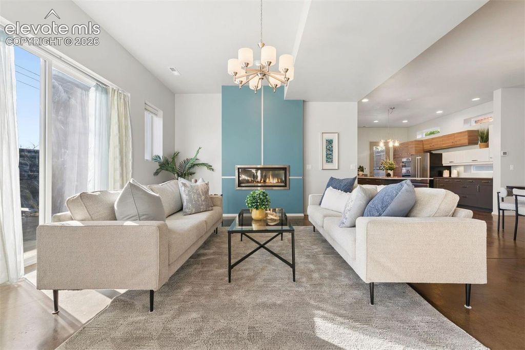 815 W Jefferson Street, Colorado Springs, CO 80907 — photo 2
