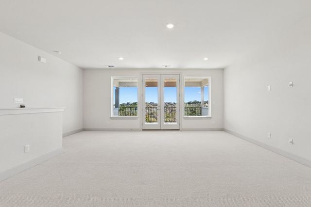 318 Silver Sage CT, Dripping Springs, TX 78620