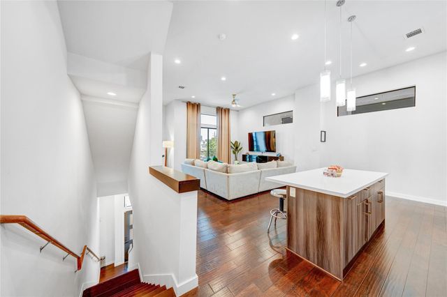2315 Eagle Street, Houston, TX 77004