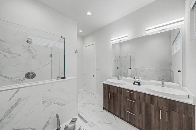 2315 Eagle Street, Houston, TX 77004