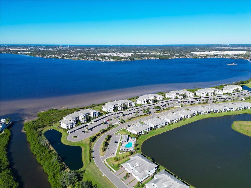 Image 35 of property listing at 901 TIDEWATER SHORES LOOP 412, Bradenton, FL 34208
