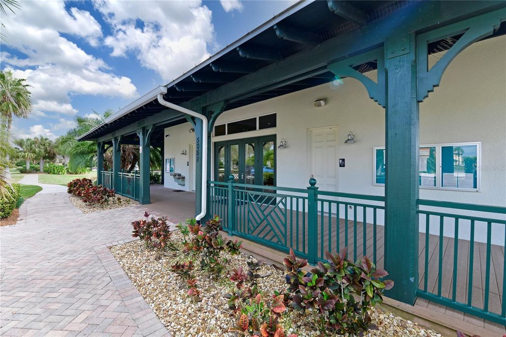 Image 44 of property listing at 901 TIDEWATER SHORES LOOP 412, Bradenton, FL 34208