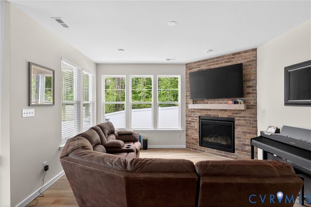 3700 Irby Pond Dr, Midlothian, VA 23112