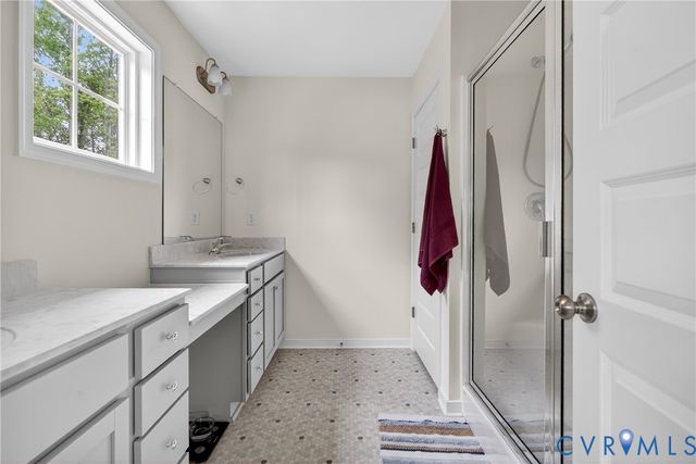 3700 Irby Pond Dr, Midlothian, VA 23112