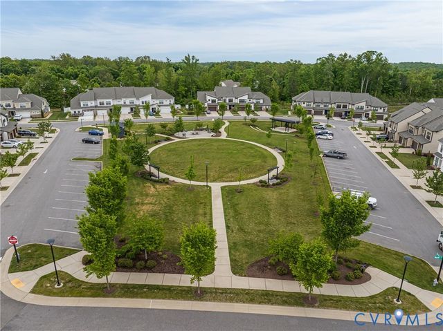3700 Irby Pond Dr, Midlothian, VA 23112