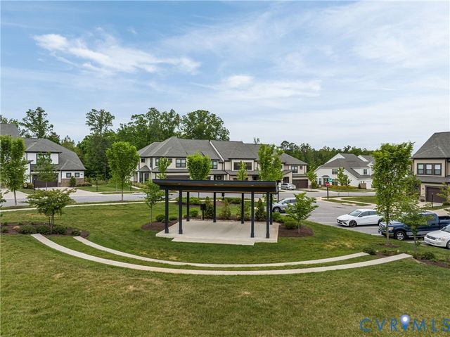 3700 Irby Pond Dr, Midlothian, VA 23112