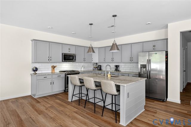 3700 Irby Pond Dr, Midlothian, VA 23112