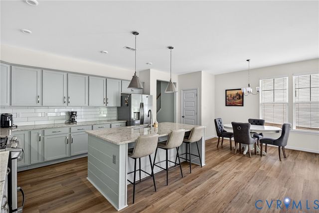 3700 Irby Pond Dr, Midlothian, VA 23112