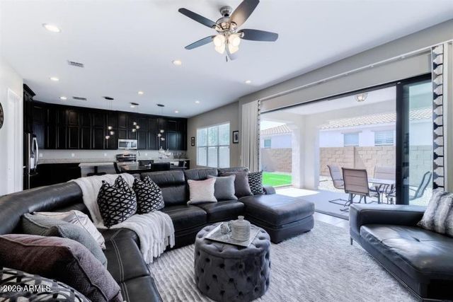 5104 S Salk Lane, Mesa, AZ 85212