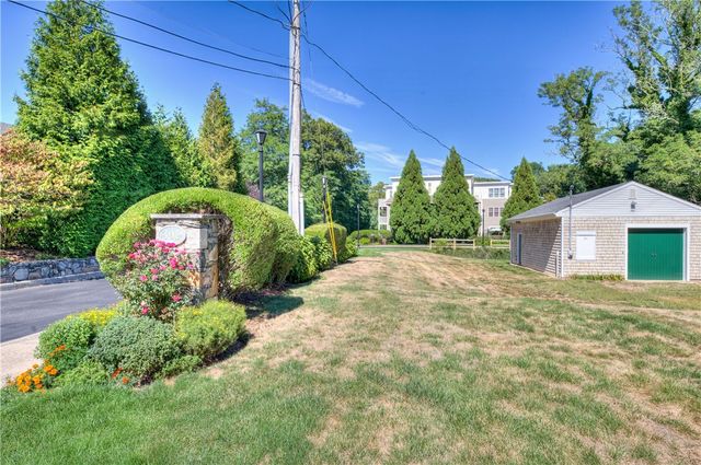 301 Church Street 306, South Kingstown, RI 02879