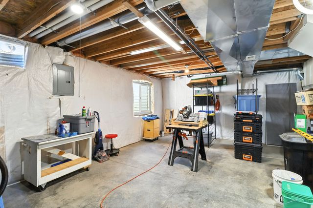 3111 SW Fox Run Drive, Ankeny, IA 50023