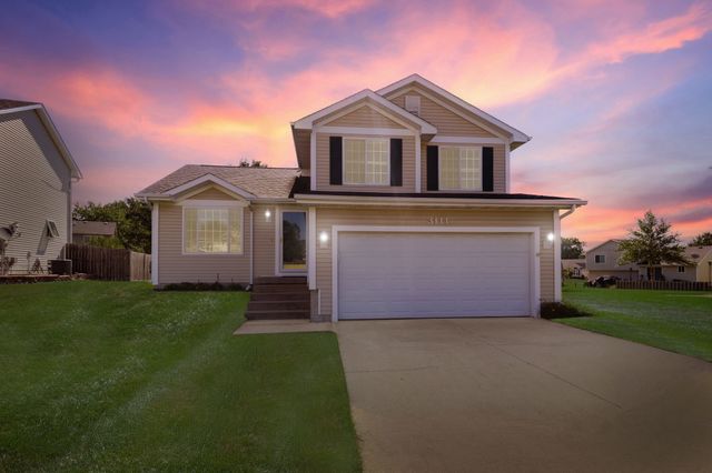 3111 SW Fox Run Drive, Ankeny, IA 50023