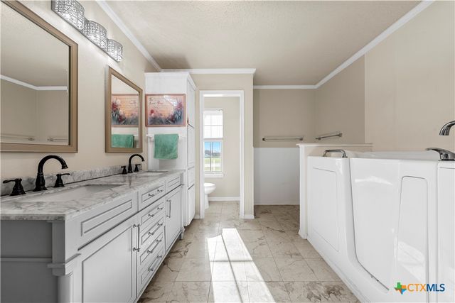 494 Westgate I Road, Eddy, TX 76524