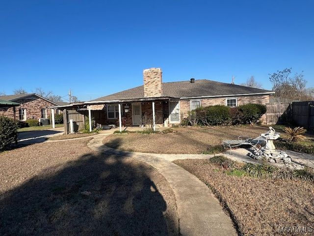 309 Pinehaardt Drive, Selma, AL 36701