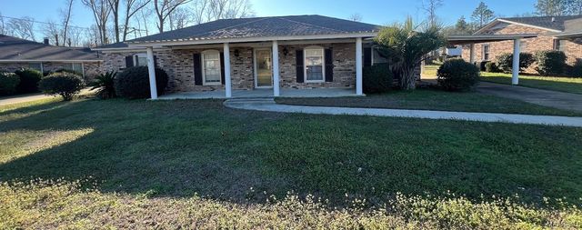 309 Pinehaardt Drive, Selma, AL 36701