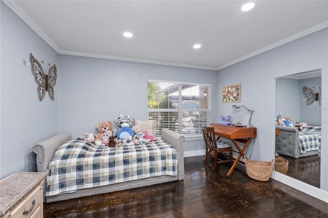 13834 CHERRY CREEK DRIVE, Tampa, FL 33618