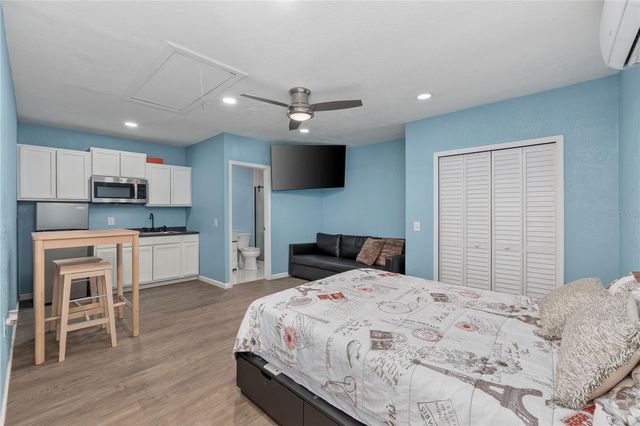 13834 CHERRY CREEK DRIVE, Tampa, FL 33618