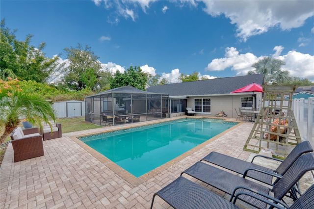 13834 CHERRY CREEK DRIVE, Tampa, FL 33618