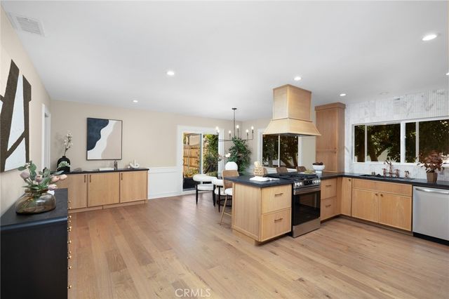2530 Amherst, Los Angeles, CA 90064