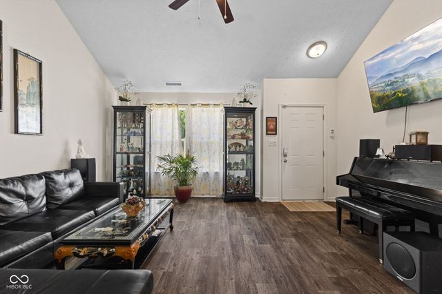 3035 Arrowroot Lane, Indianapolis, IN 46239