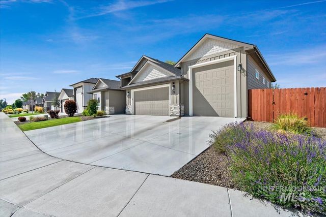3806 Palisade Avenue, Caldwell, ID 83605