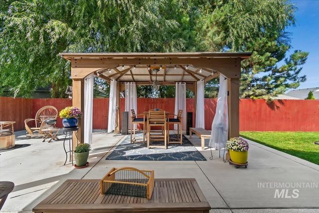 3806 Palisade Avenue, Caldwell, ID 83605
