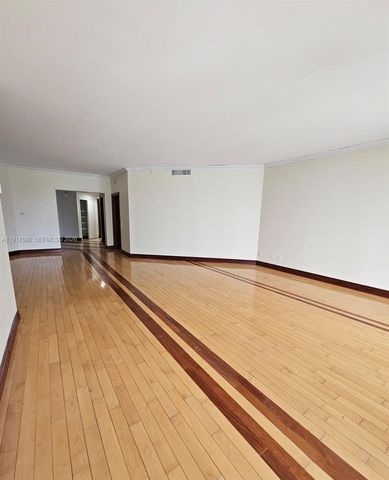 21050 Point Place 501, Aventura, FL 33180