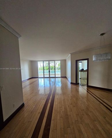 21050 Point Place 501, Aventura, FL 33180