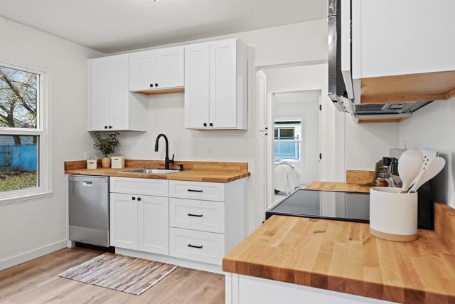 5524 E Commerce Ave, Spokane, WA 99212