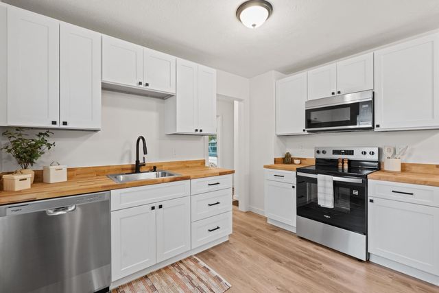 5524 E Commerce Ave, Spokane, WA 99212