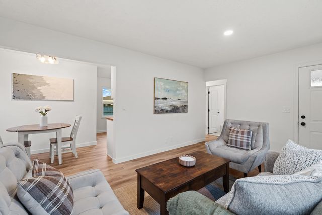 5524 E Commerce Ave, Spokane, WA 99212