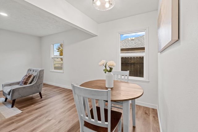 5524 E Commerce Ave, Spokane, WA 99212