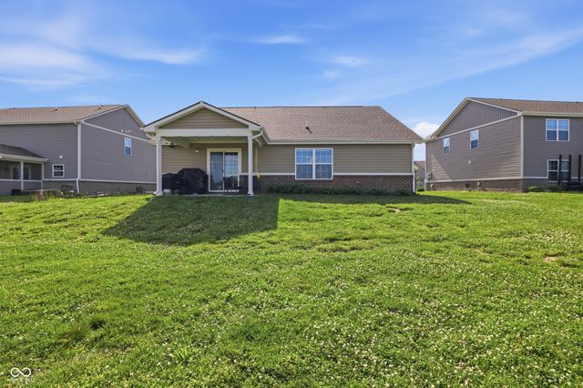 571 Freedom Drive, Pittsboro, IN 46167